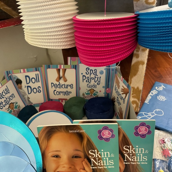 Retired and Rare American Girl Spa Party Kit for 8 girls - Picture 5 of 12